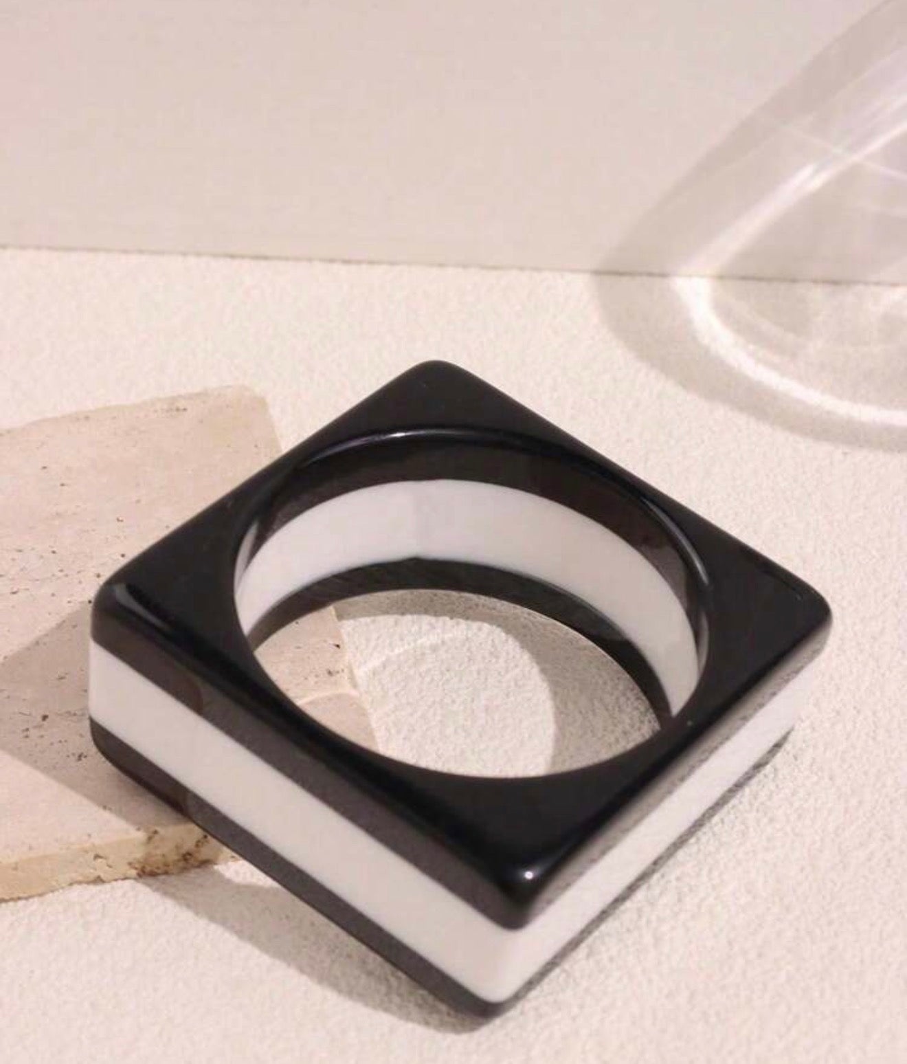 Black and white stripe resin bracelet