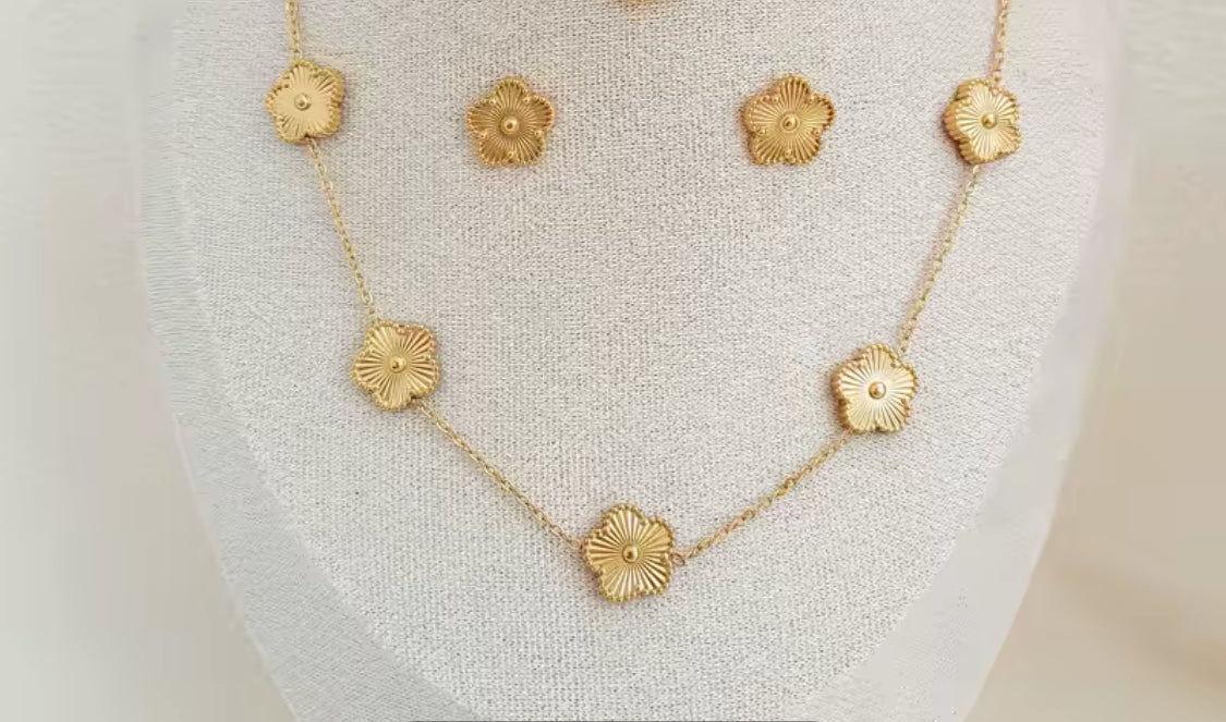 Four leaf set