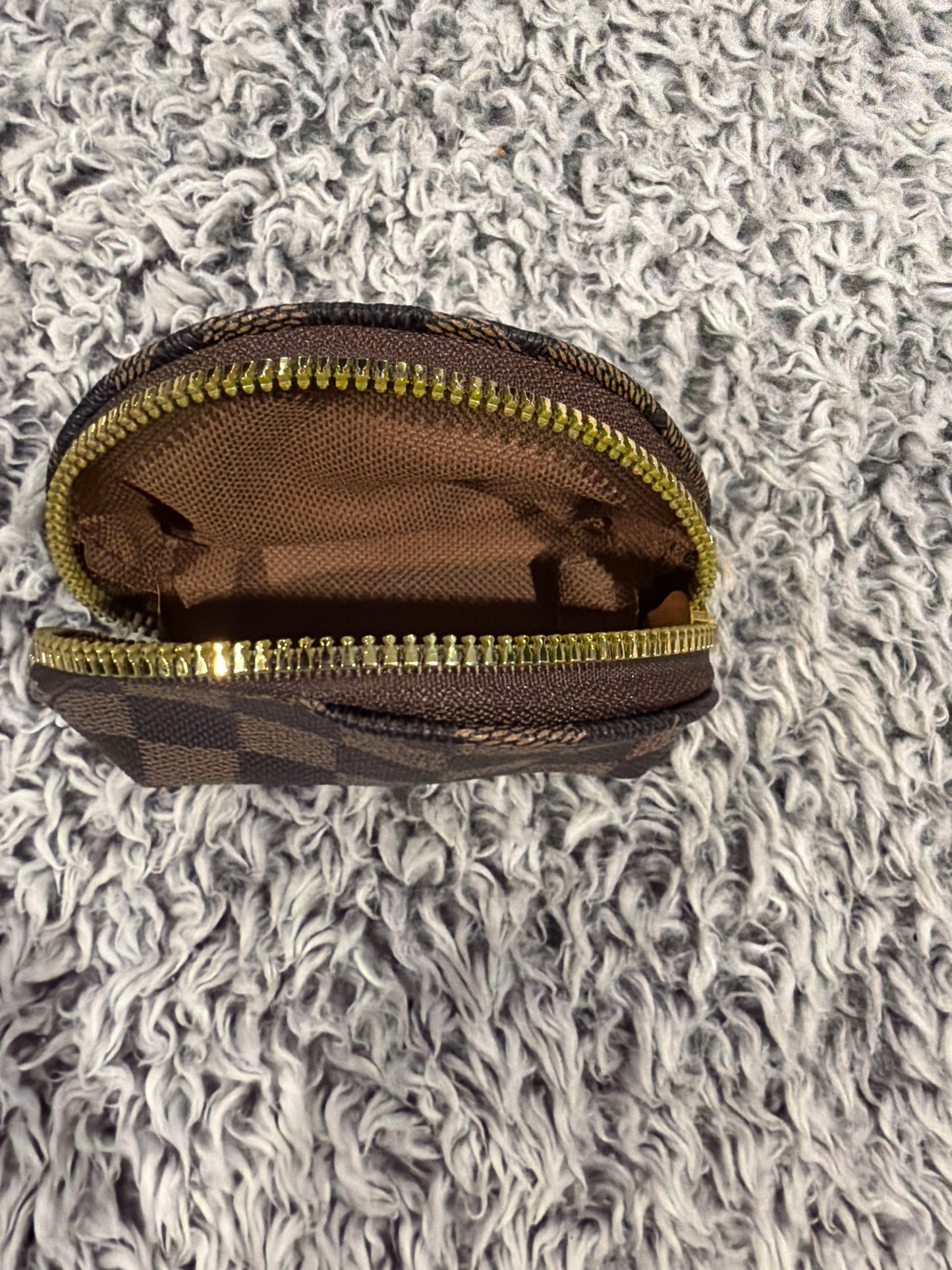 LV coin purse