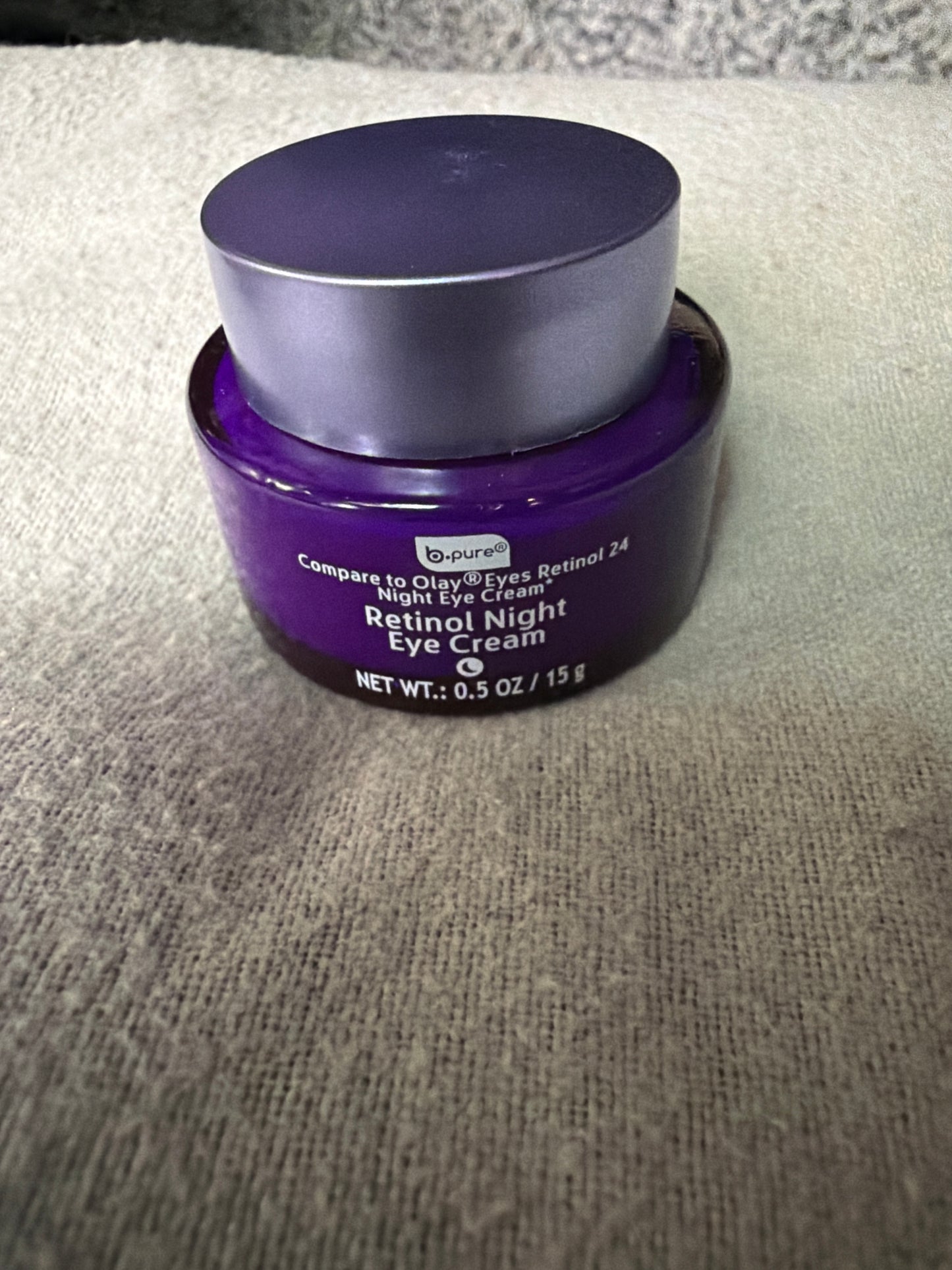 Retinol night eye cream