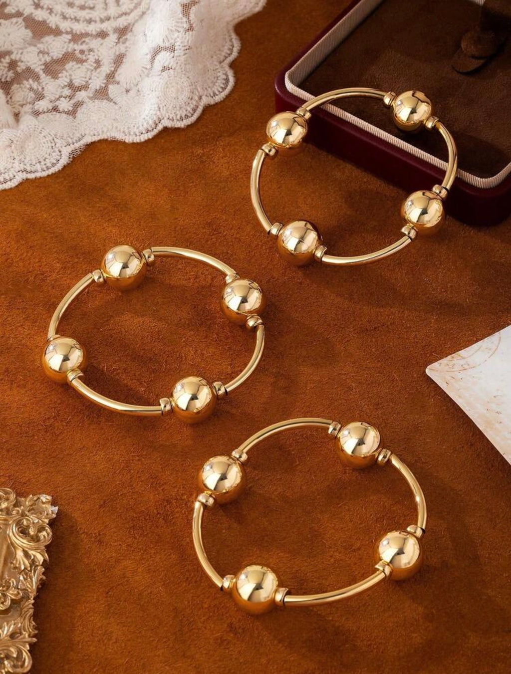 Vintage small chunky gold bracelet
