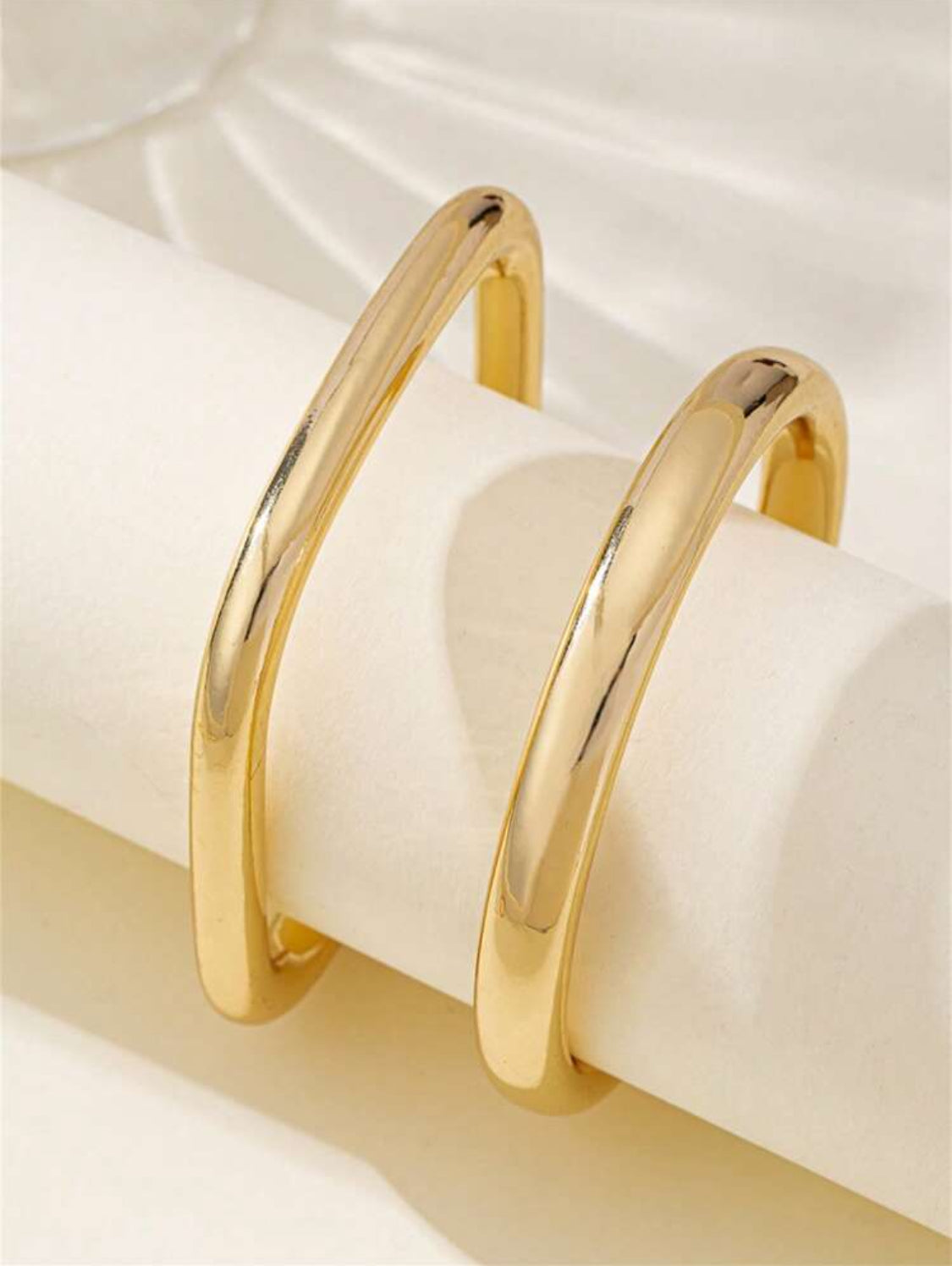 Square bangle set